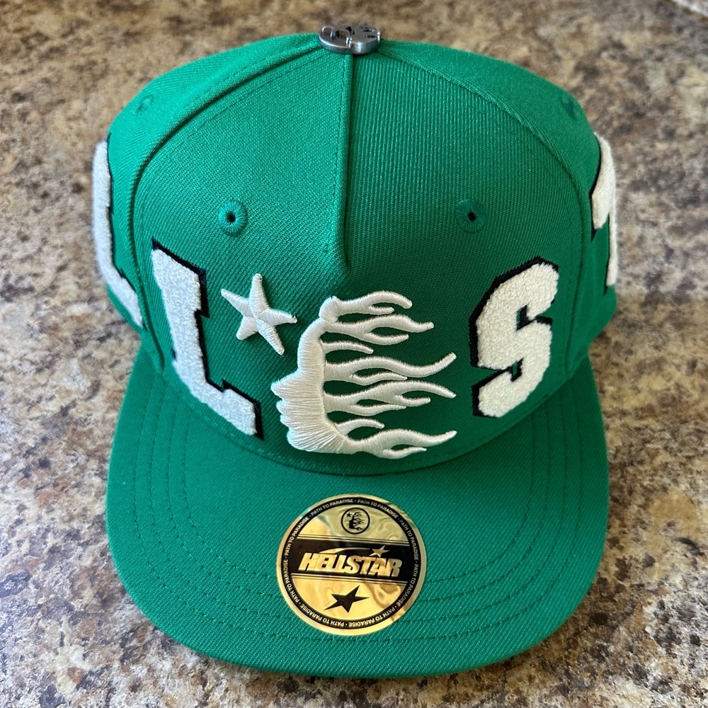 Hellstar OG Patch Fitted (7 1/4)